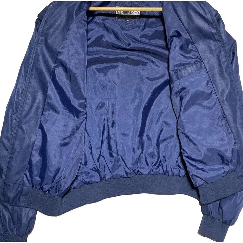 Vintage Members Only Navy Blue Bomber Jacket Mens 44 Full Zip Insulated Thailand